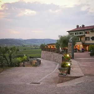https://sporting-hotel-san-felice-illasi.hotelinveneto.com